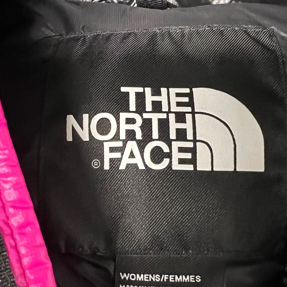 THE NORTH FACE Womens Nuptse Short Jacket Fuchsia Pink Black - Picture 10 of 16